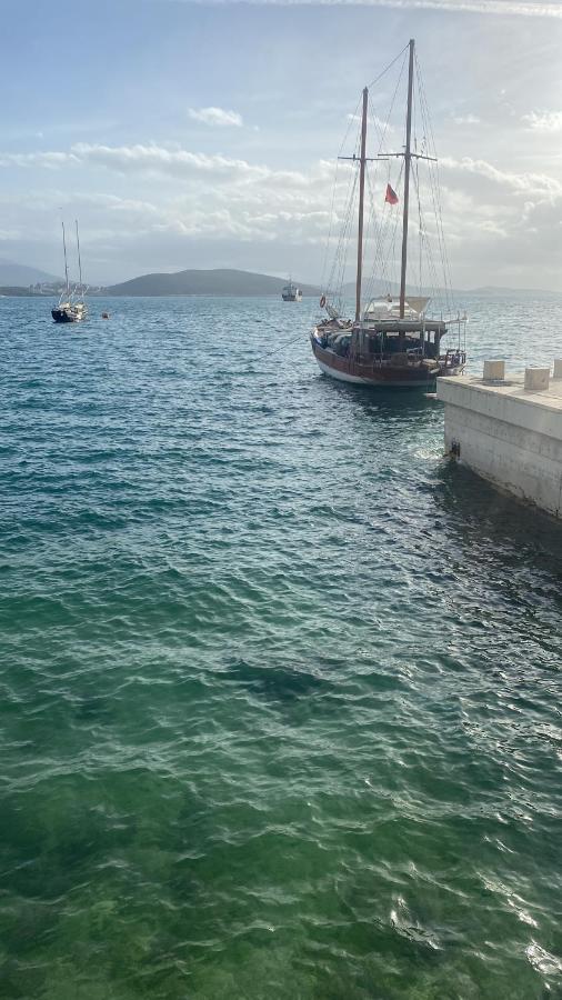 Blue Breeze Attic Apartments Saranda Dış mekan fotoğraf