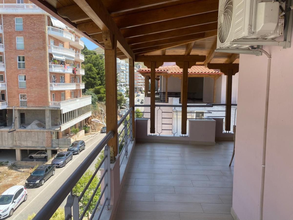 Blue Breeze Attic Apartments Saranda Dış mekan fotoğraf