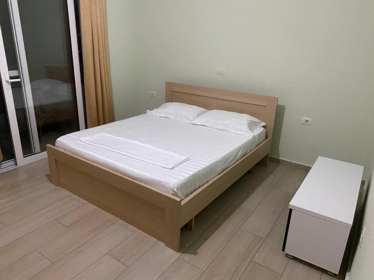 Blue Breeze Attic Apartments Saranda Dış mekan fotoğraf
