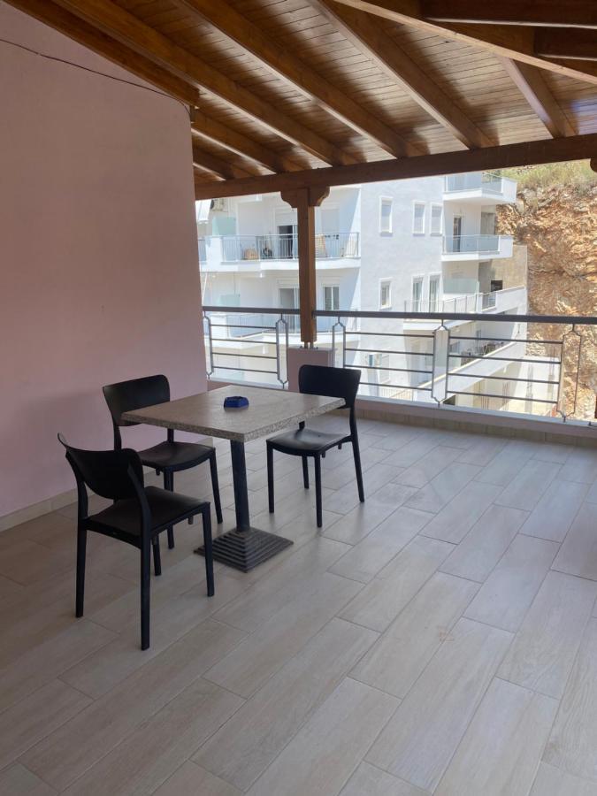 Blue Breeze Attic Apartments Saranda Dış mekan fotoğraf