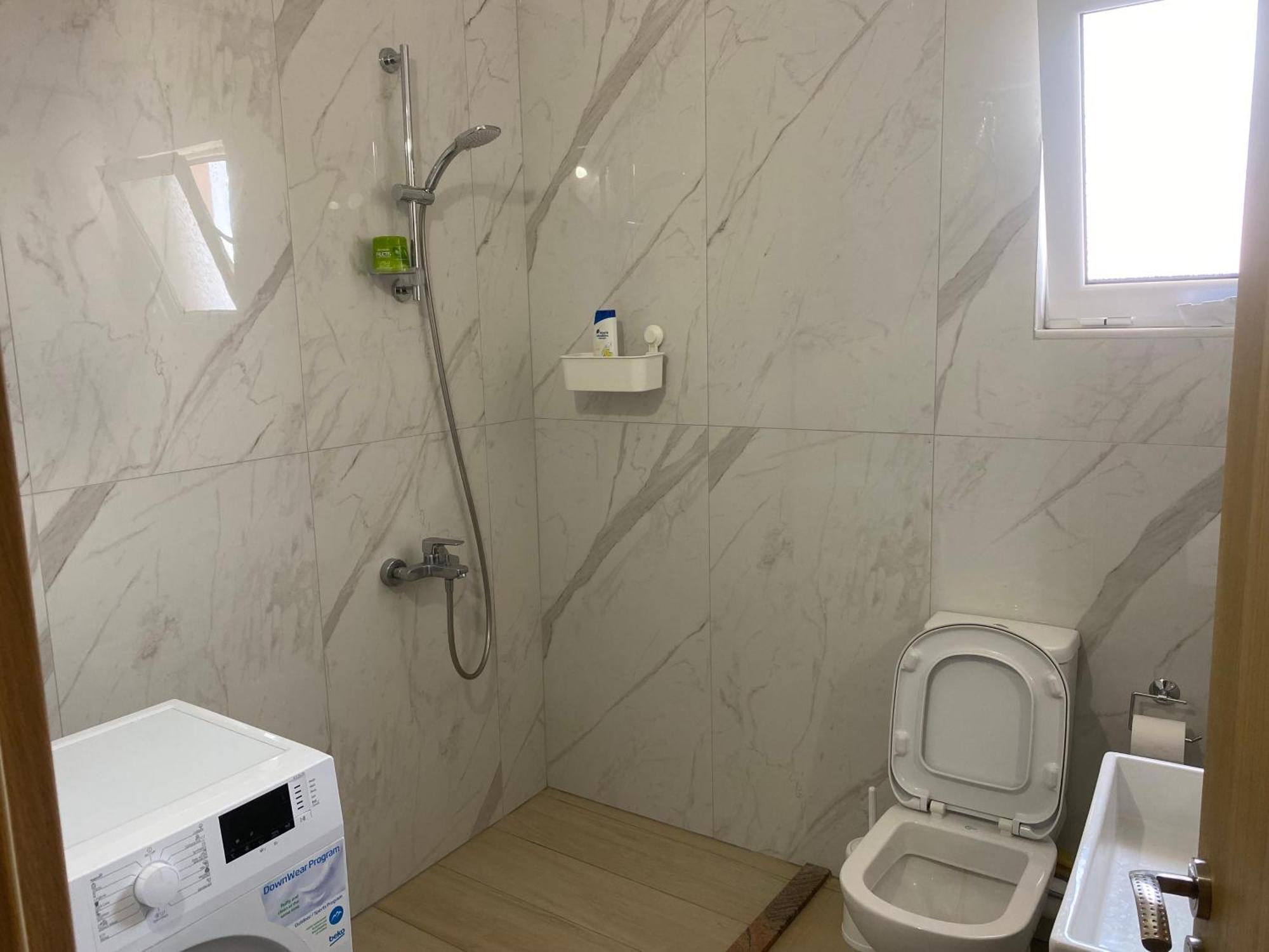 Blue Breeze Attic Apartments Saranda Dış mekan fotoğraf