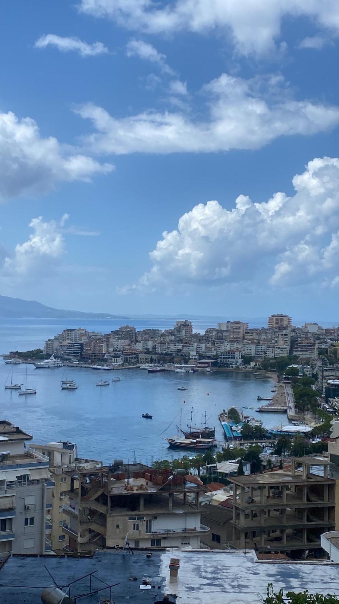 Blue Breeze Attic Apartments Saranda Dış mekan fotoğraf
