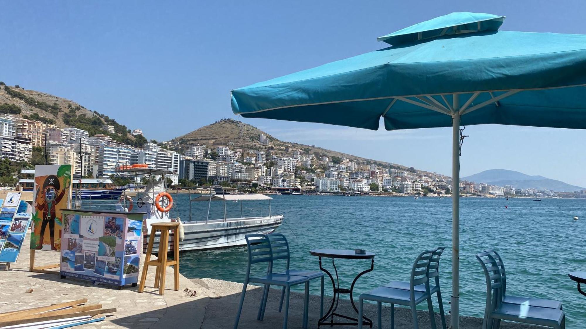 Blue Breeze Attic Apartments Saranda Dış mekan fotoğraf